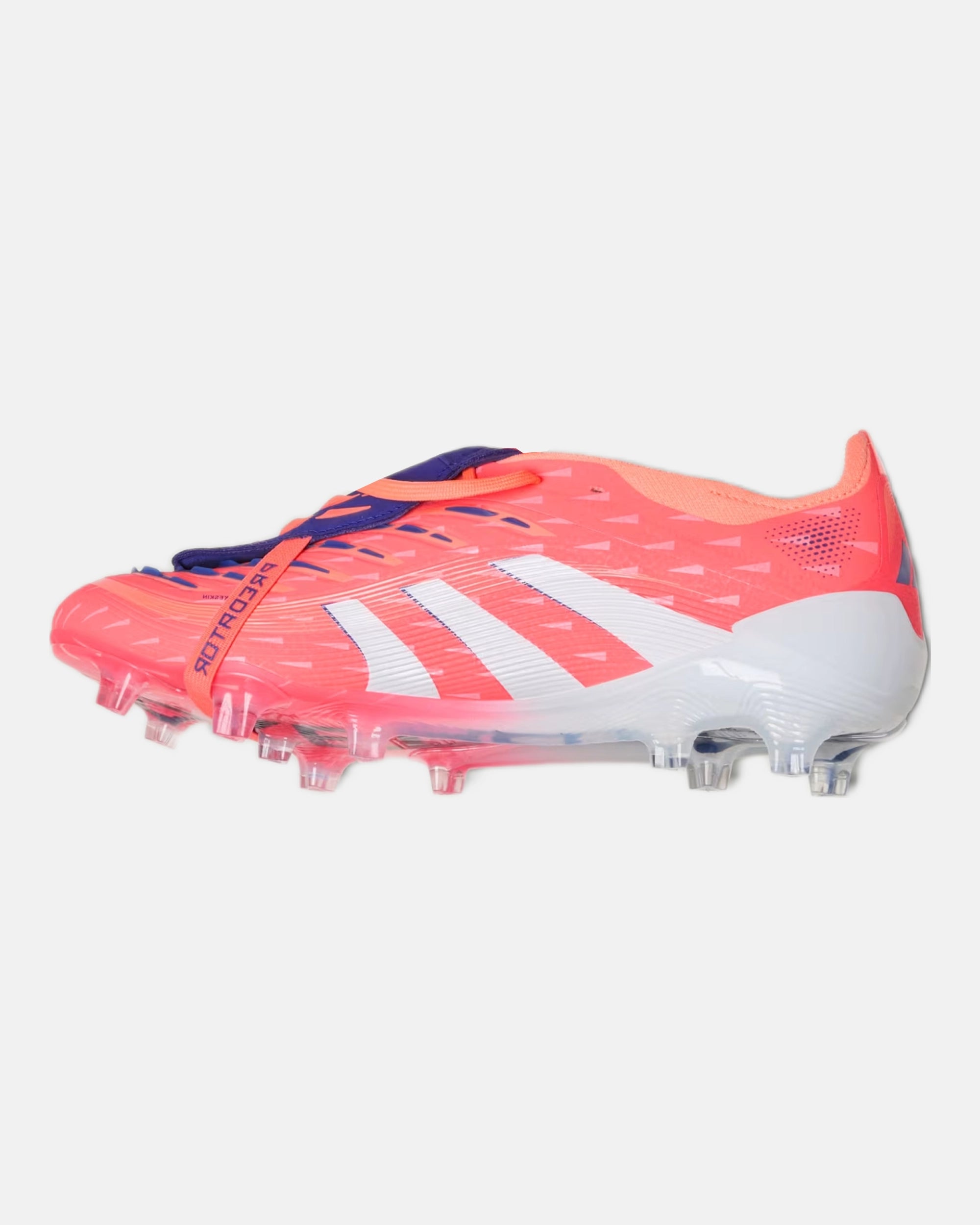 Crampons Predator Saumon Elite FG